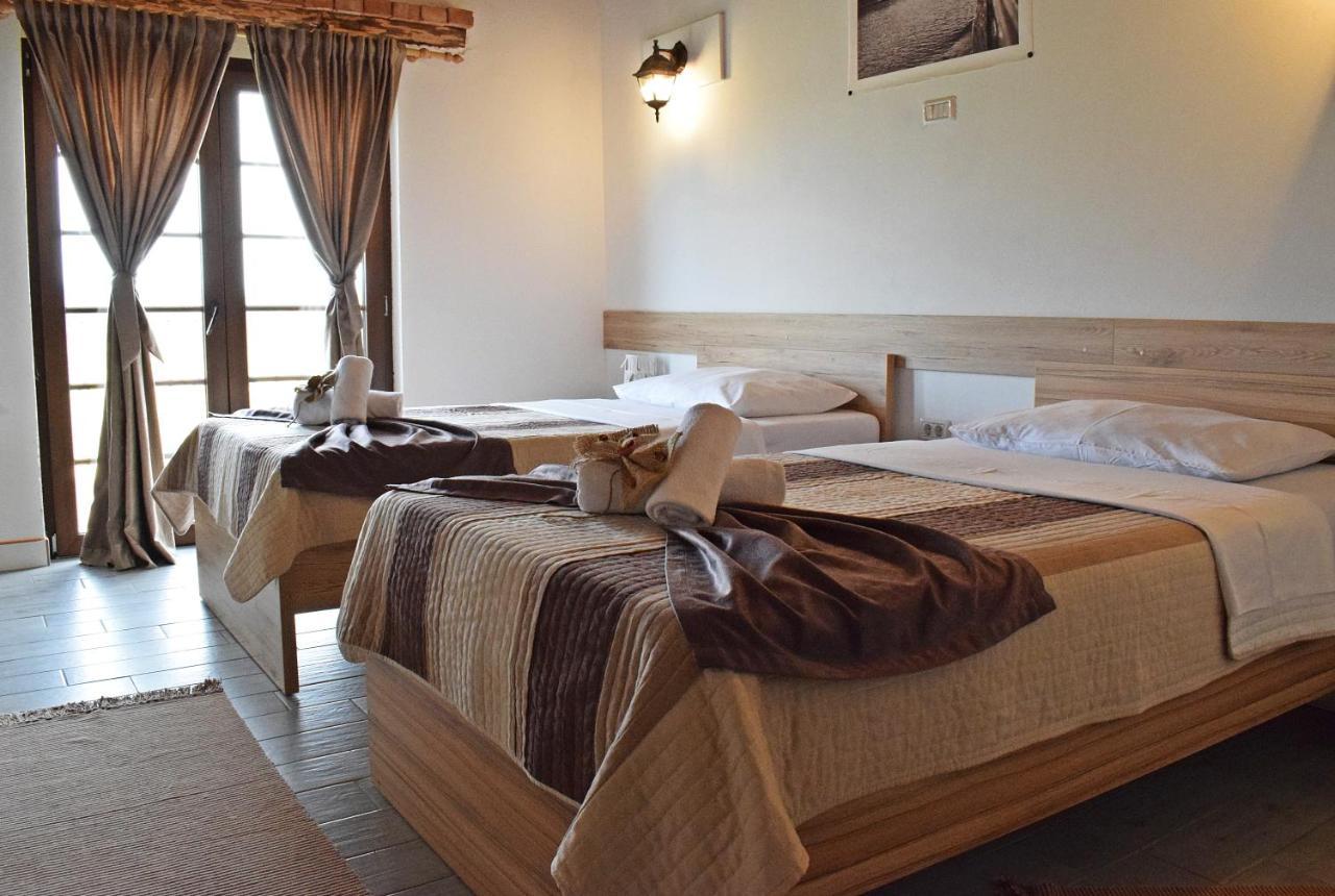 Resort Big House Plitvicka Jezera Licko Petrovo Selo Extérieur photo