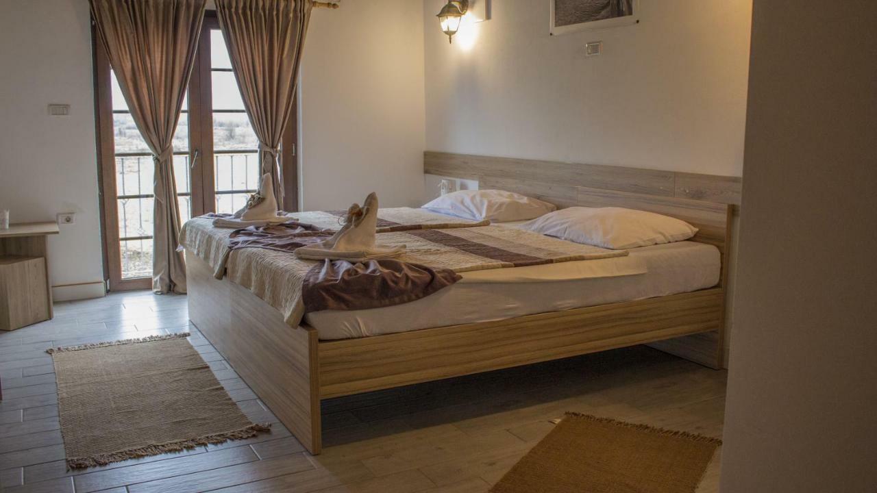 Resort Big House Plitvicka Jezera Licko Petrovo Selo Extérieur photo
